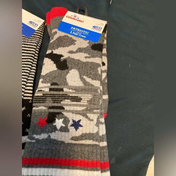 Men’s Patriotic Socks  2 pairs. Shoe size 6-12 - Picture 2 of 8